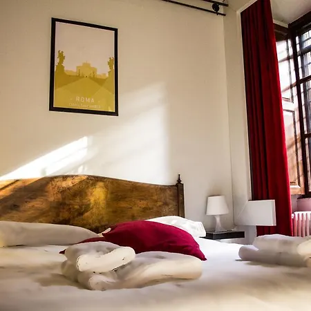 Conti Colosseo Suites *