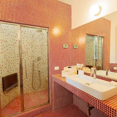 Conti Colosseo Suites