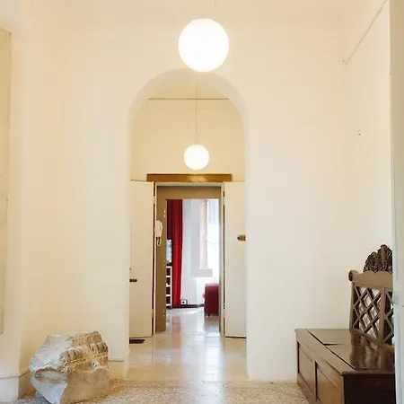 Conti Colosseo Suites