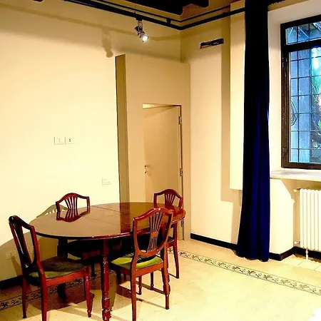 Conti Colosseo Suites רומא