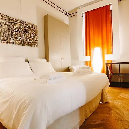 דירה Conti Colosseo Suites רומא