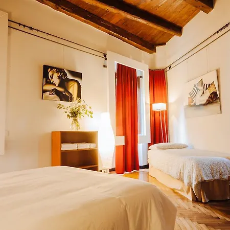 Conti Colosseo Suites רומא